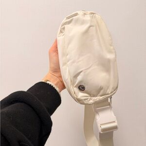 Lululemon waist pack